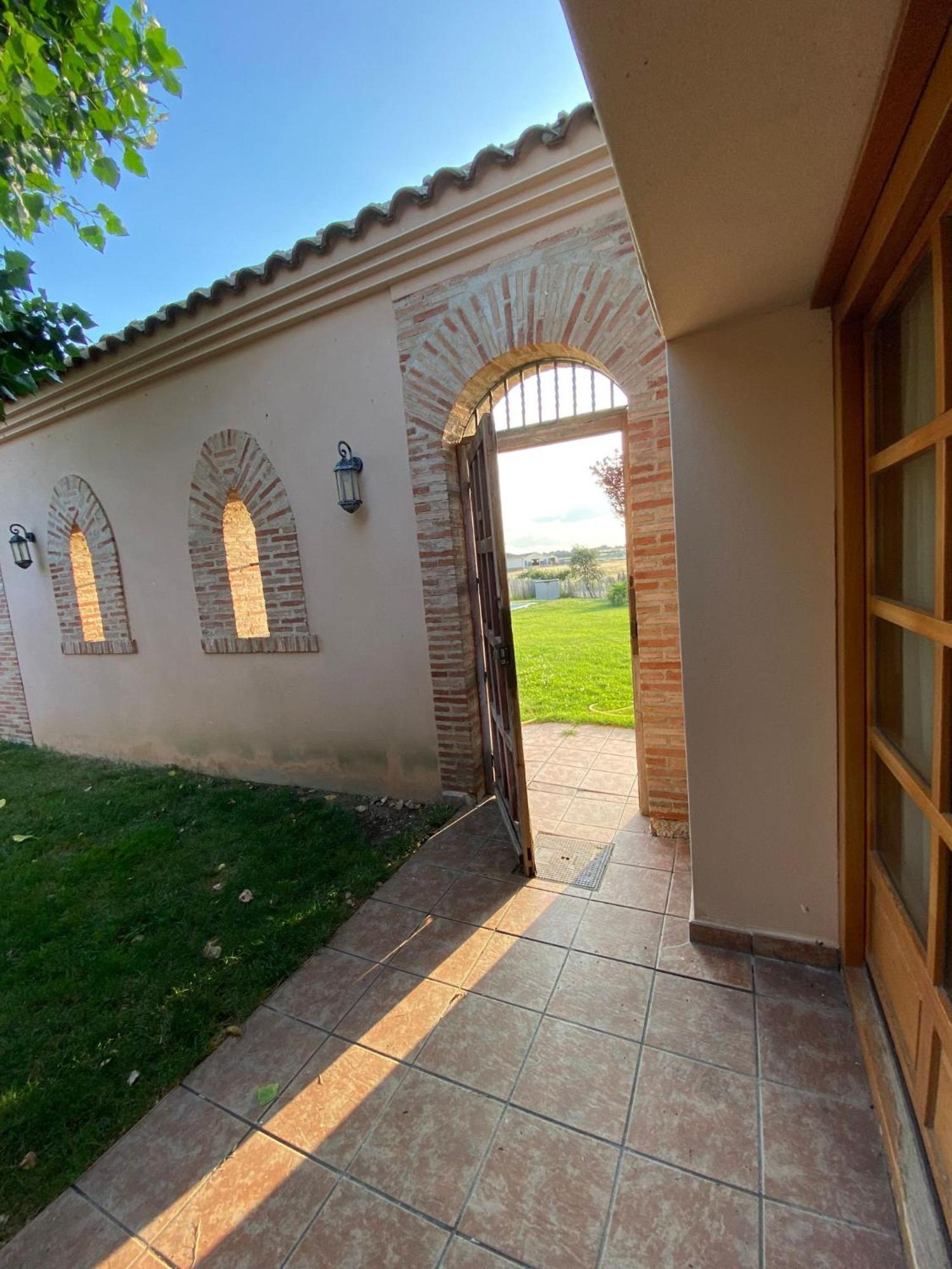 Casas Olmo Y Fresno Jardin Y Piscina A 17 Kilometros De Саламанка Экстерьер фото